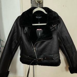 PrettyLittleThing Black Cropped Aviator jacket